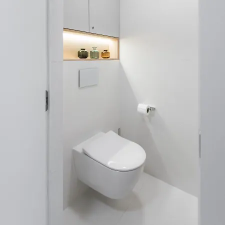 Fully Renovated Stylish Duplex In A Convenient Location * براغ