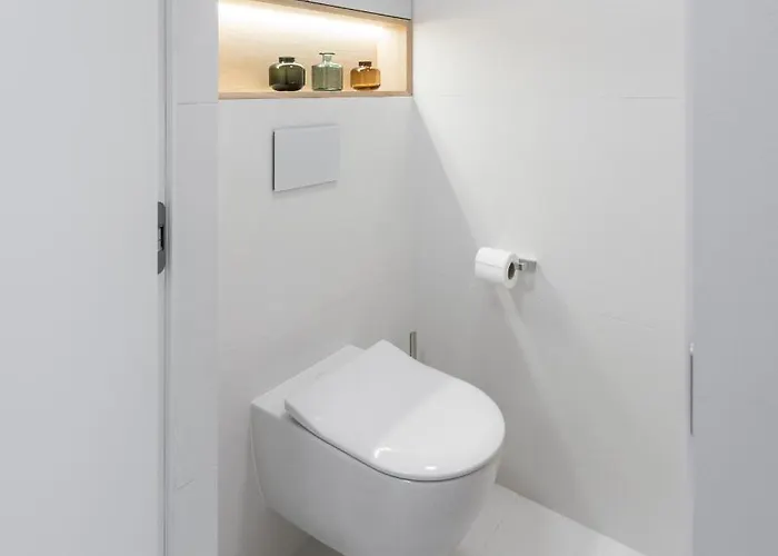 Fully Renovated Stylish Duplex In A Convenient Location * Prague